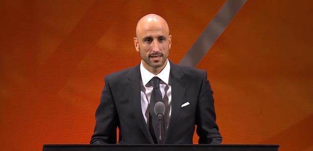 九游娱乐-【人物】浑身上下魅力难挡 吉诺比利进名人堂了！